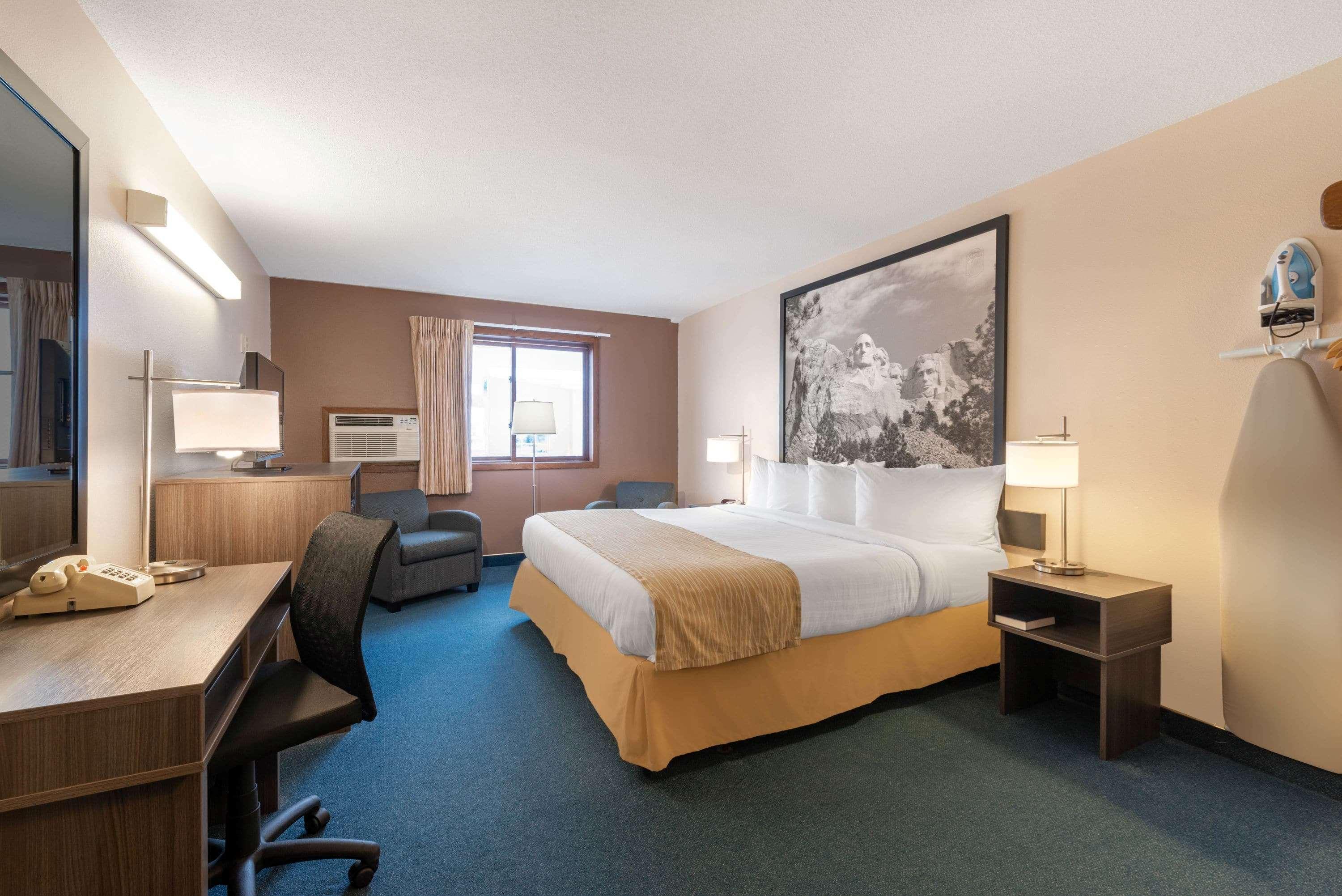 Super 8 By Wyndham Sturgis Hotel Ngoại thất bức ảnh