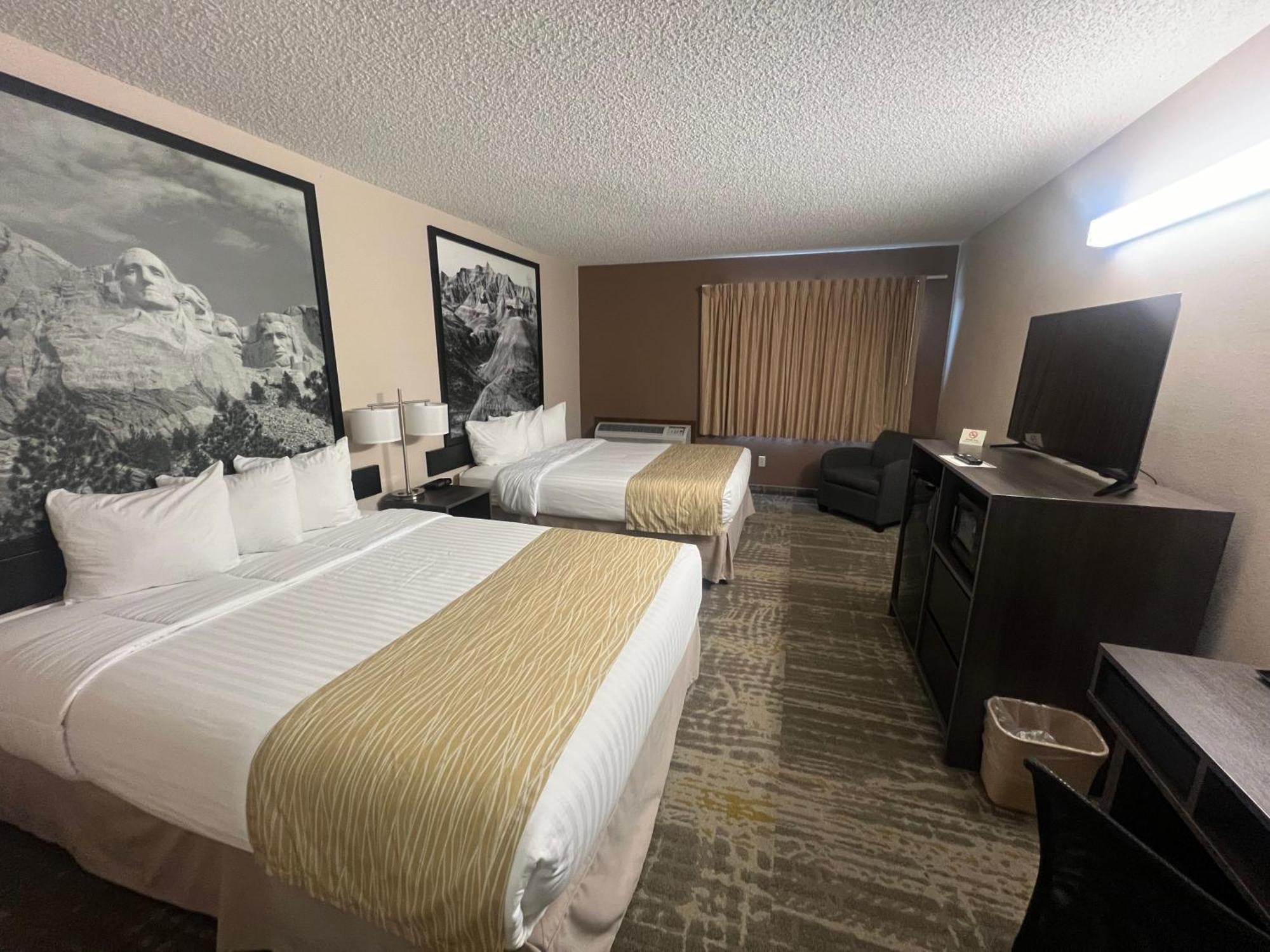 Super 8 By Wyndham Sturgis Hotel Ngoại thất bức ảnh