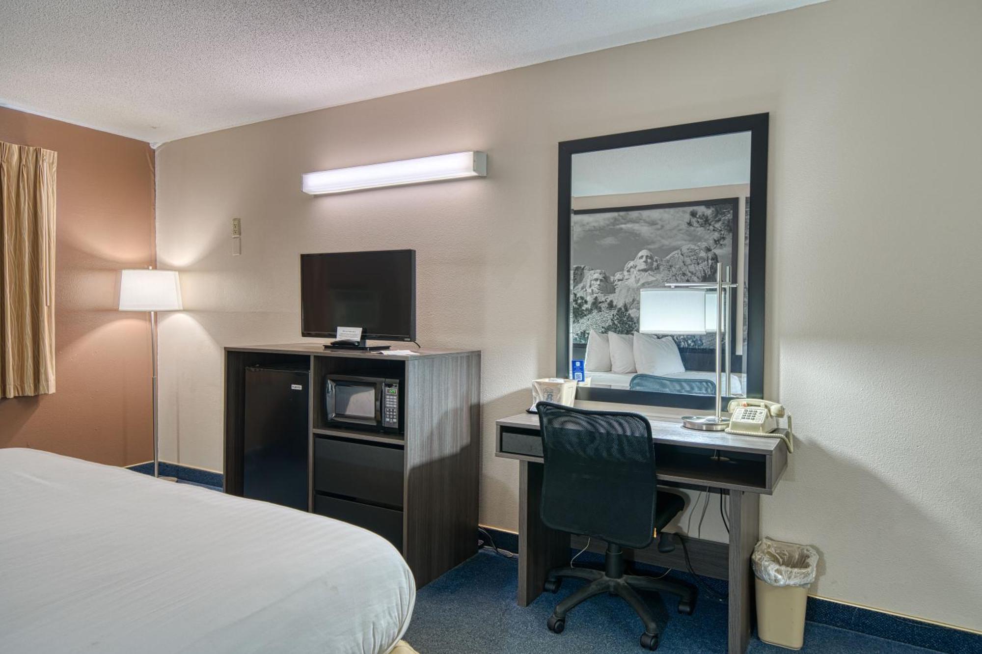 Super 8 By Wyndham Sturgis Hotel Ngoại thất bức ảnh